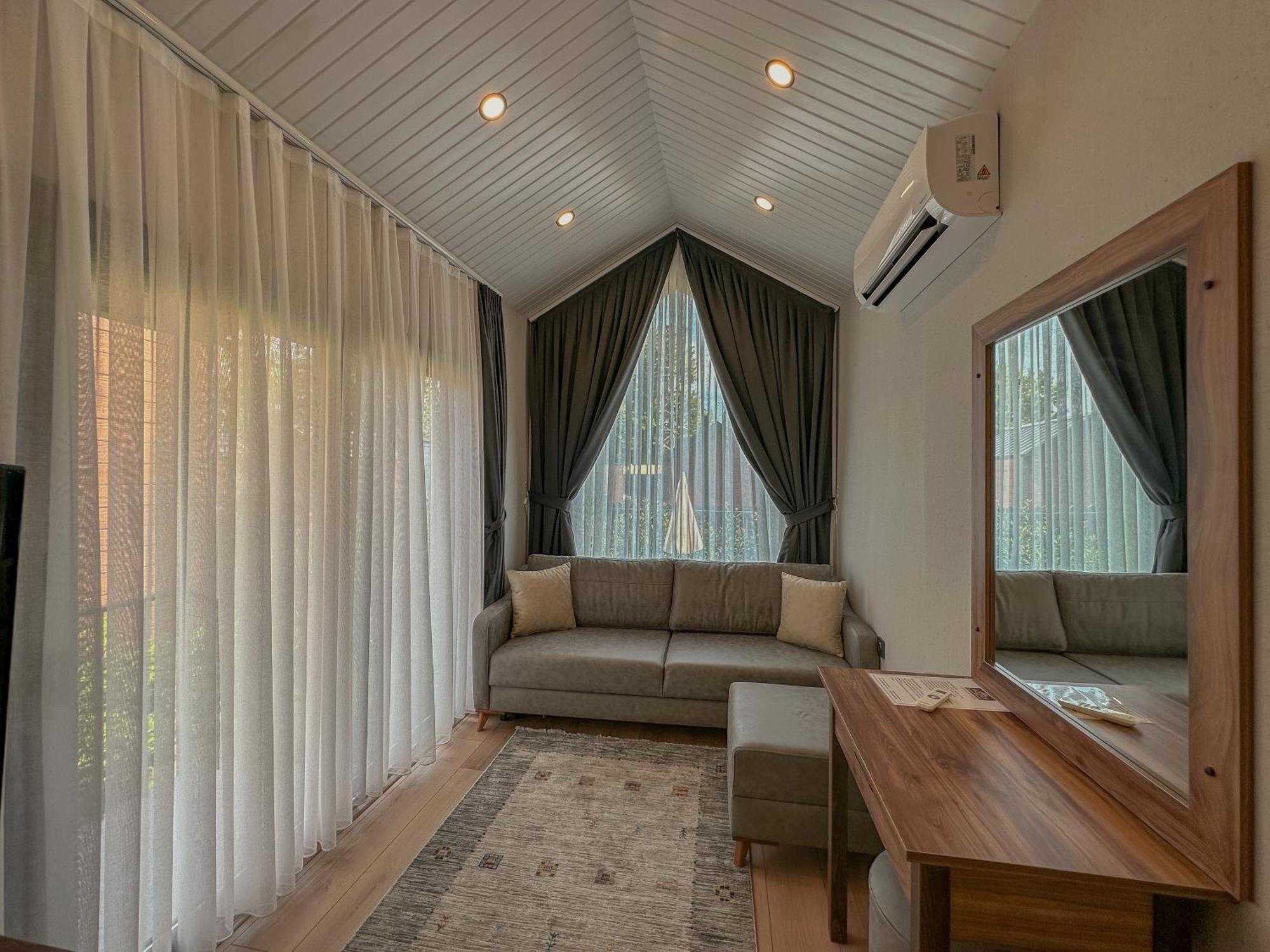 Baronet Tiny House Butik Otel Kadikoy  Buitenkant foto