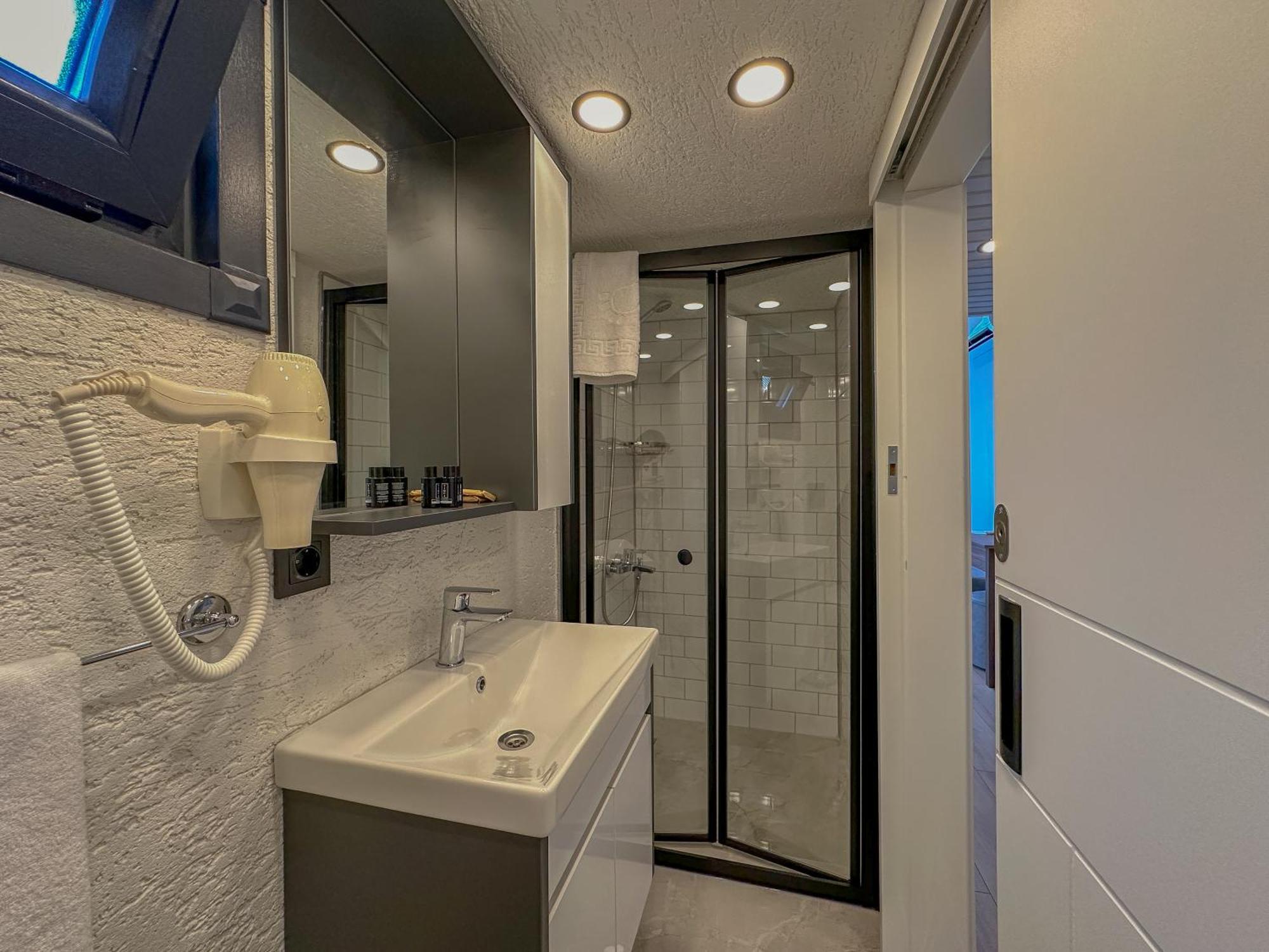 Baronet Tiny House Butik Otel Kadikoy  Buitenkant foto